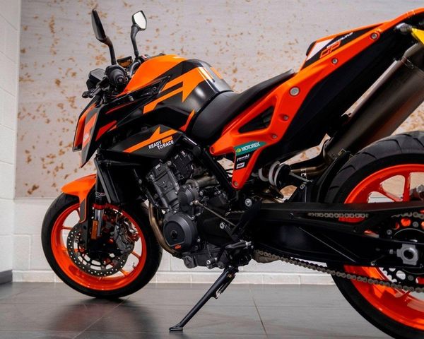 New Ride: KTM Duke 890 GP